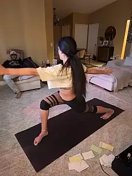 Freechat YourPlayfulCouple on StripChat