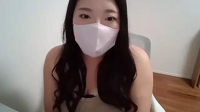 Group yukinko_o_ on StripChat