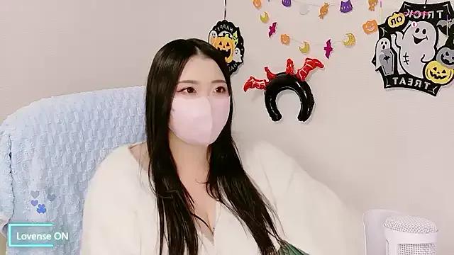 Group yukinko_o_ on StripChat