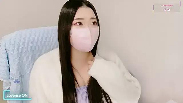 Group yukinko_o_ on StripChat